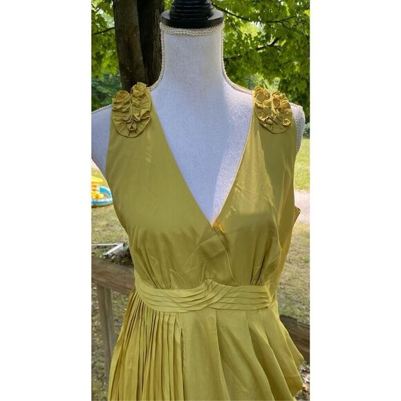 Ryu Women's Yellow V-Neck Sleeveless Pleated Asymmetrical Dress Size Large - Picture 3 of 9